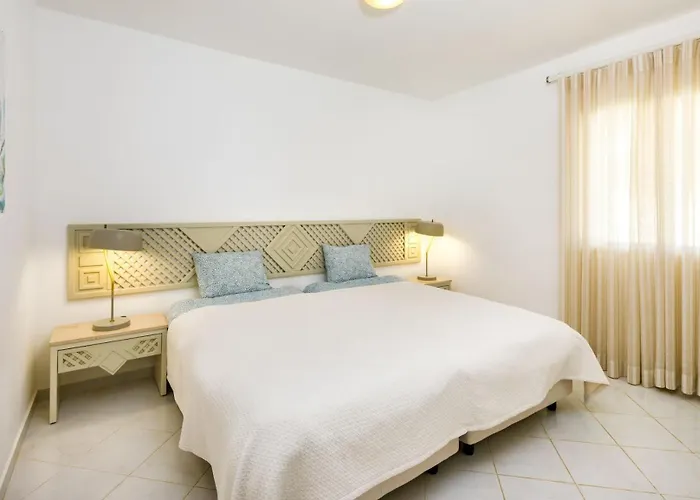 Maria - Balaia 702 Албуфейра